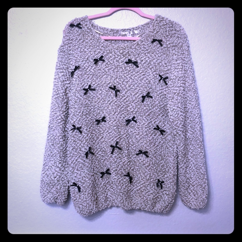 Lauren Conrad bow sweater size L